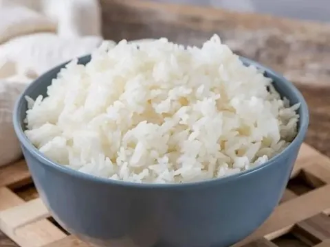 Bữa sáng ăn cơm có gây "nặng bụng"?, chuyên gia đưa ra câu trả lời