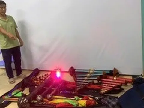 Tạm giữ 3 người thả diều sáo khiến sân bay Tân Sơn Nhất phải tạm dừng cất, hạ cánh