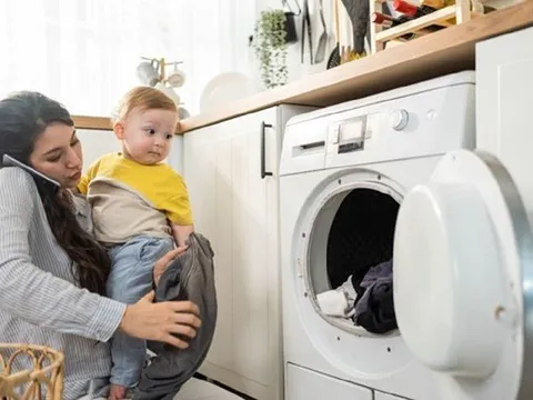 Câu chuyện giặt quần áo sao cho sạch và nỗi lo muôn thuở về vi khuẩn vô hình