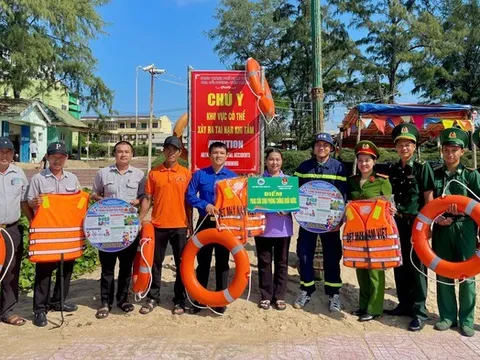Thêm “lá chắn” phòng đuối nước tại các bãi biển ở Lâm Đồng
