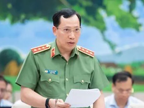 Ủy ban Thường vụ Quốc hội cho ý kiến về dự án Bộ luật Hình sự (sửa đổi)