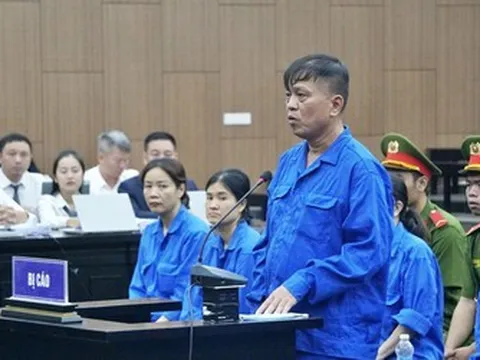 Cựu Thứ trưởng khai cấp dưới hối lộ chiếc 2 đồng hồ cũ giá gần nửa tỷ đồng