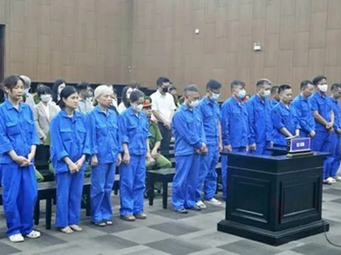 Xét xử cựu Thứ trưởng nhận hối lộ: “Không chi tiền, hồ sơ của doanh nghiệp sẽ bị ngâm đến 2 năm”