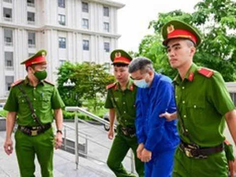 Cựu Cục trưởng xây dựng "quy trình trong sáng" để nhận "cảm ơn" tiền tỷ