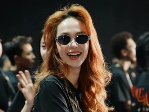 "Mẹ mìn" Minh Hằng gây bất ngờ