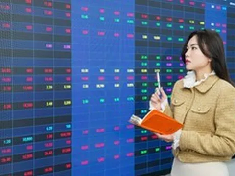 Dòng tiền cạn lực, VN-Index đứng trước ngưỡng quyết định