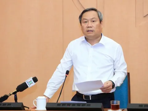 Chủ tịch Hà Nội yêu cầu chủ động ứng phó, không để môi trường xấu đi