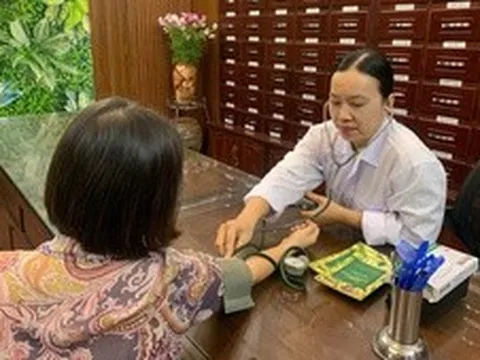 Thách thức và cơ hội phát huy thế mạnh của y học cổ truyền