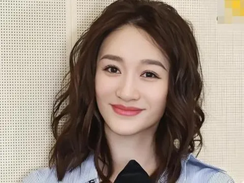 Vượt qua nỗi buồn sau đổ vỡ hôn nhân, Chị đẹp tự thưởng cho mình siêu xe tiền tỷ