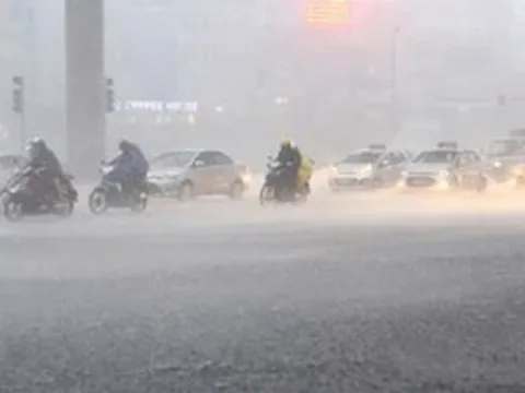 Bão số 4: Mực nước nhiều sông trên báo động 3