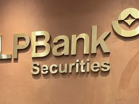 Chứng khoán LPBank đổi tên, cổ phiếu giảm sàn sau chưa đầy một tuần lên HoSE