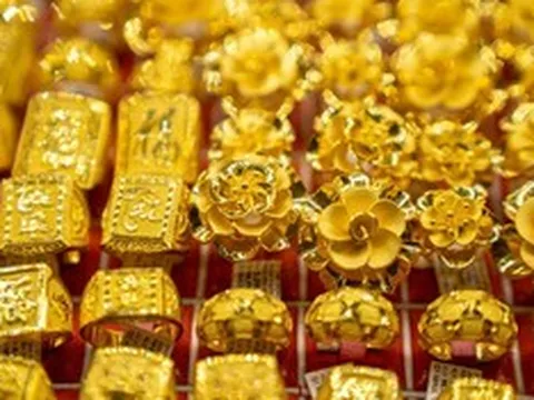 Giá vàng hôm nay (25/8): Vàng nhẫn tăng vọt, chạm mốc 155 triệu đồng/lượng