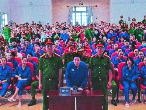 Chuyên án VN10: Ca sĩ Chi Dân, người mẫu An Tây mong người trẻ dừng sai lầm giống mình