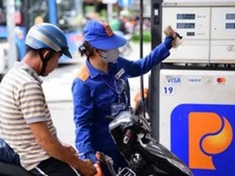 Giá dầu diesel giảm gần 500 đồng/lít