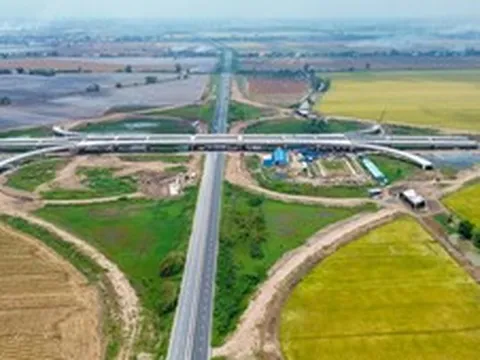 Phấn đấu bảo đảm tiến độ, chất lượng Dự án đường cao tốc Châu Đốc - Cần Thơ - Sóc Trăng