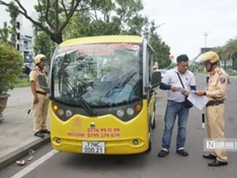 Gia Lai chấn chỉnh dịch vụ taxi, xe điện du lịch, xây dựng bộ quy tắc ứng xử cho tài xế