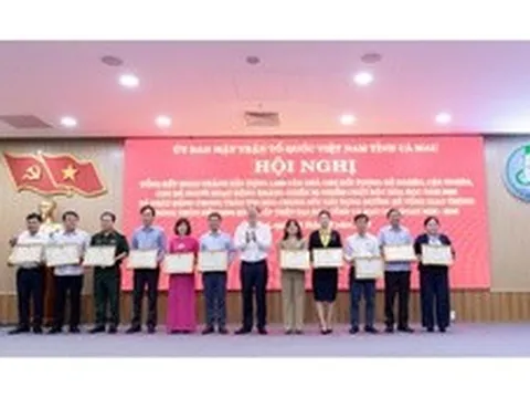 Phân Bón Cà Mau nhận Bằng khen của Chủ tịch UBND tỉnh Cà Mau