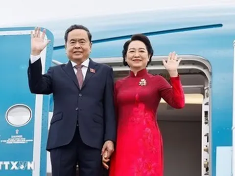 Chủ tịch Quốc hội Trần Thanh Mẫn và Phu nhân lên đường thăm chính thức Hàn Quốc và Mông Cổ