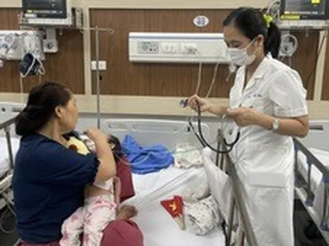 Vì sao nên phòng RSV cho trẻ ngay từ khi còn trong bụng mẹ?