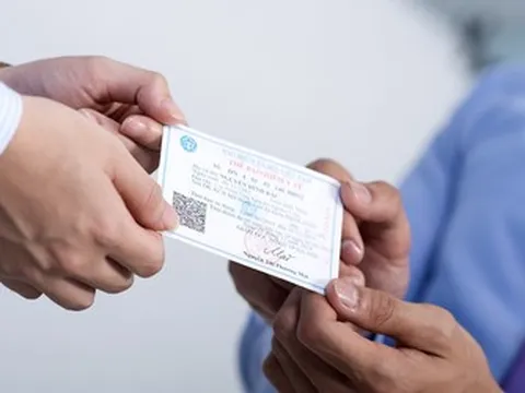 Đặt mục tiêu 100% người cao tuổi được bao phủ bảo hiểm y tế