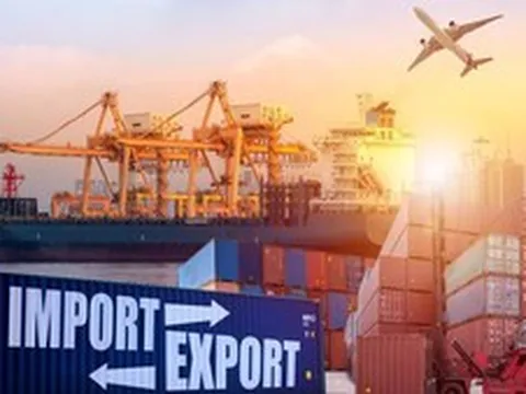 Thu ngân sách từ hoạt động xuất nhập khẩu 8 tháng đạt hơn 352 nghìn tỷ đồng, tăng 17,4%