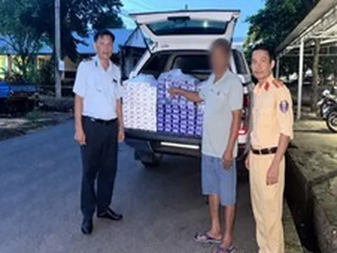 Phát hiện, thu giữ gần 1.500 bao thuốc lá ngoại nhập lậu