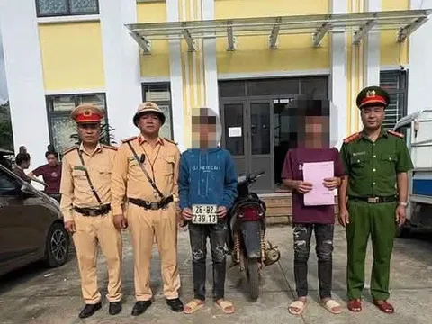 Thiếu niên bốc đầu xe máy bị tịch thu phương tiện, phụ huynh cũng không tránh khỏi liên quan