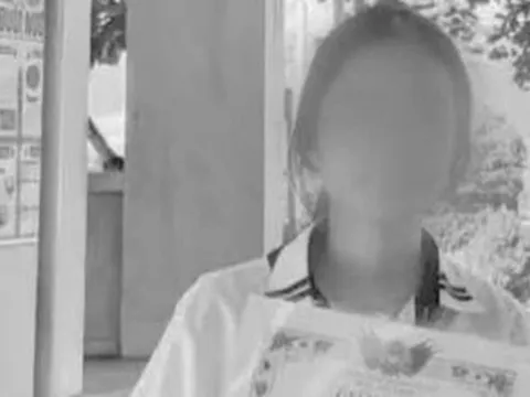 Nữ sinh lớp 9 mất liên lạc trên đường đi học, phát hiện thi thể dưới mương nước