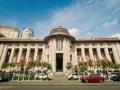 Chính phủ đốc thúc Ngân hàng Nhà nước xử lý các ngân hàng yếu kém