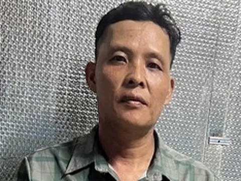 Tạm giữ đối tượng đổ xăng đốt vợ cũ chỉ vì do ghen ngược