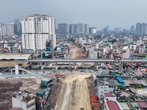 Lãnh đạo Thành ủy Hà Nội kiểm tra đường Vành đai 2,5, yêu cầu thông xe dịp 10/10