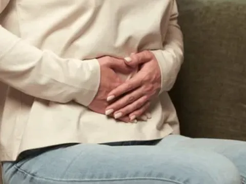 Xem nhẹ dấu hiệu này suốt 7 năm, người phụ nữ mắc ung thư giai đoạn 4