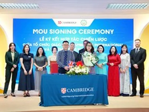 Ký kết hợp tác triển khai Chương trình tích hợp Cambridge tại 50 trường phổ thông Hà Nội