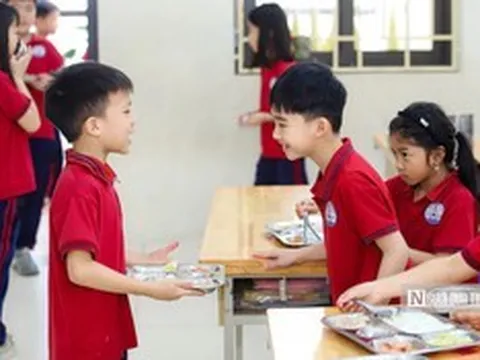 Thủ tướng yêu cầu loại nhà cung cấp suất ăn cho học sinh không đạt chuẩn