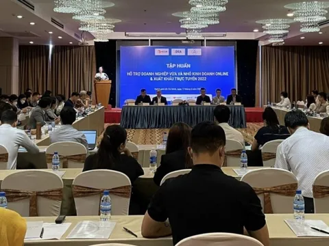 "Hỗ trợ doanh nghiệp vừa và nhỏ kinh doanh online & xuất khẩu trực tuyến"