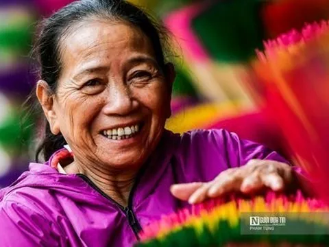 Tiếp đà phục hồi, lao động khu vực dịch vụ tiếp tục khởi sắc