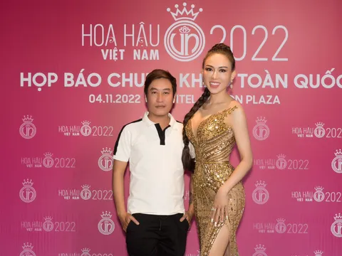 Chuyên gia trang điểm Phúc Nguyễn nơi ‘chọn mặt gửi vàng’ của mỹ nhân Việt