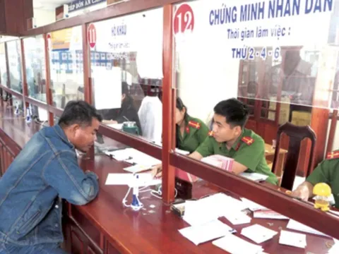 Đà Nẵng: Phê bình cán bộ vì cáu gắt với dân