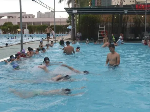 Khánh Hòa: Phấn đấu đến năm 2030 có 60% trẻ biết bơi an toàn