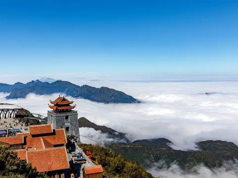 'Dồn sức’ phát triển du lịch năm 2021