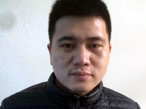 Nam thanh niên bắt cóc, dọa chặt chân tay con nợ đầu thú