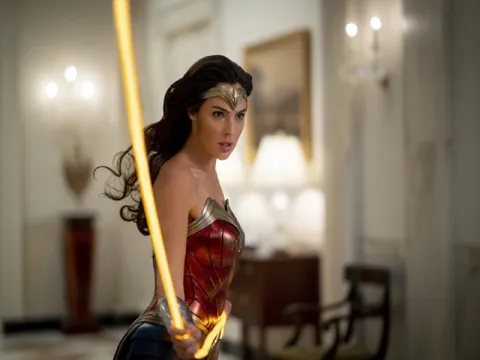 “Wonder Woman 1984” gặp khó tại thị trường Trung Quốc