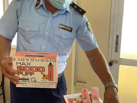 Hà Nội: Thu giữ 15.000 sản phẩm thuốc lá điện tử