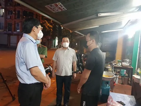 Hà Nội còn tình trạng hàng quán ‘bên ngoài đóng cửa bên trong hoạt động’ sau 21h