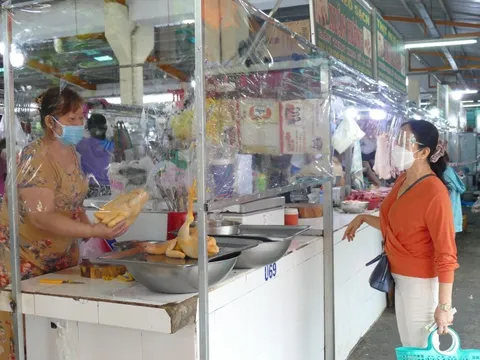 Người dân có thể 'đặt lịch' đi chợ qua tổng đài