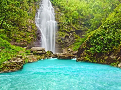 Thác Khe Kèm 'dải lụa trắng' giữa núi rừng xứ Nghệ