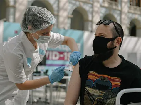 Biến chủng Delta thay đổi cuộc chiến chống COVID-19 toàn cầu