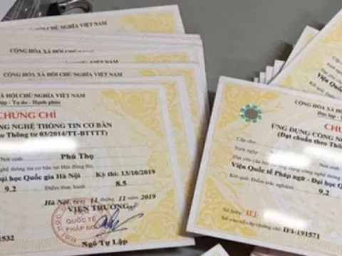 Cắt giảm văn bằng, chứng chỉ: Giảm ‘tiêu cực’ cho xã hội