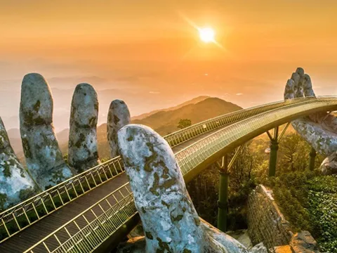 Chuyện chưa kể về những người kiến tạo biểu tượng du lịch tại Việt Nam