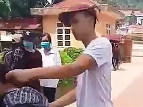 Thanh Hoá một nữ sinh bị đánh dã man ngay trong sân trường